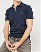 Moscow USA предлагает вам купить поло Abercrombie Fitch темно-синего цвета с зеленым логотипом в виде лося. Модель 04413. Доставка по России, Москве и области, самовывоз.
