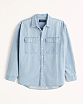 Moscow USA предлагает вам купить джинсовую Abercrombie Fitch Oversized синего цвета с 2 нагрудными карманами. Модель 06436. Доставка по России, Москве и области, самовывоз
