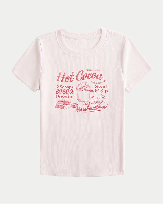 Женская футболка Hollister с принтом Хот Кокоа светло-лилового цвета. Оригинальная модель, бесплатная доставка и примерка по России.