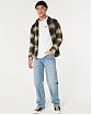 Moscow USA предлагает вам купить футболку с длинным рукавом Hollister белого цвета из вафельной ткани с нашитым логотипом. Модель 07182. Бесплатная доставка по России, Москве и области, самовывоз
