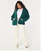 Женская толстовка на молнии с капюшоном Hollister Oversized Feel Good Oversized темно-зеленого цвета. Модель 06975. Подробное описание и цена товара. Доставка по России, Москве и Области от Moscow USA