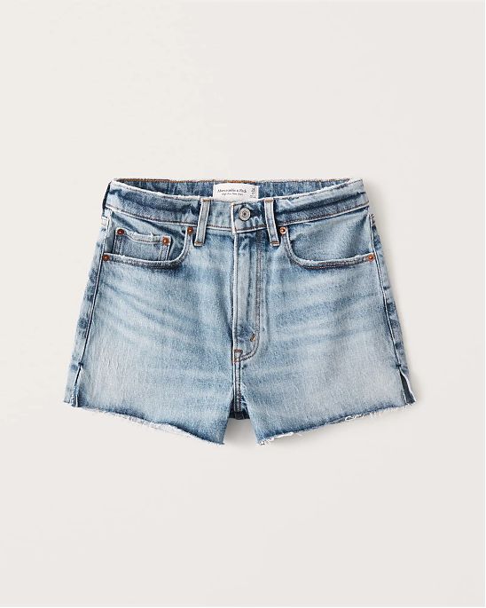 Женские джинсовые шорты Abercrombie Fitch синего цвета с потертостями. Модель 05392. Подробное описание и цена товара. Доставка по России, Москве и Области от Moscow USA