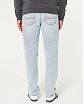 Moscow USA предлагает вам купить джинсы Hollister Light Wash Loose Jeans светло-синего цвета с небольшими потертостями. Модель 07519. Доставка по России, Москве и области, самовывоз.