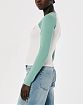 Женская футболка Hollister белого цвета с зелеными рукавами и графикой. Модель 06597. Доставка по России, Москве и Области от Moscow USA