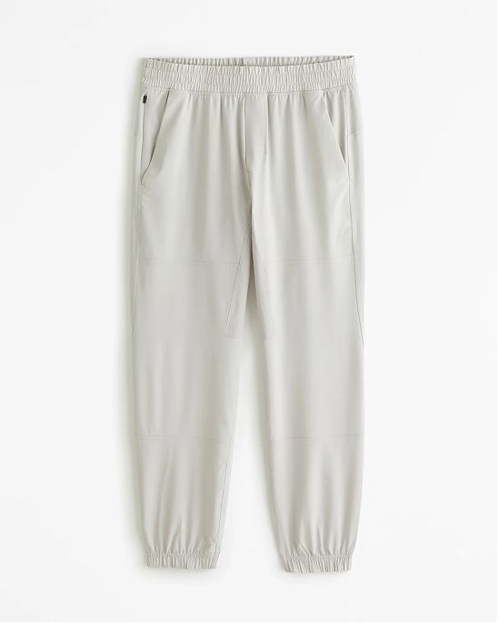 Мужские джоггеры YPB кремового цвета из лёгкой эластичной ткани motionTEK. Оригинал. Бесплатная доставка и примерка по России.